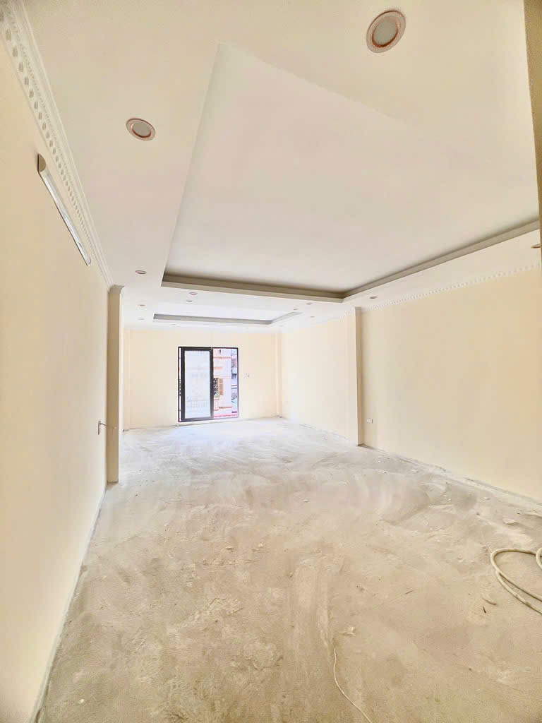 Bán nhà phố Lĩnh Nam 55m 5 Tầng Ô TÔ ĐỖ CỬA VÀO NHÀ - KINH DOANH - THANG MÁY chỉ hơn 11 tỷ - Ảnh 2